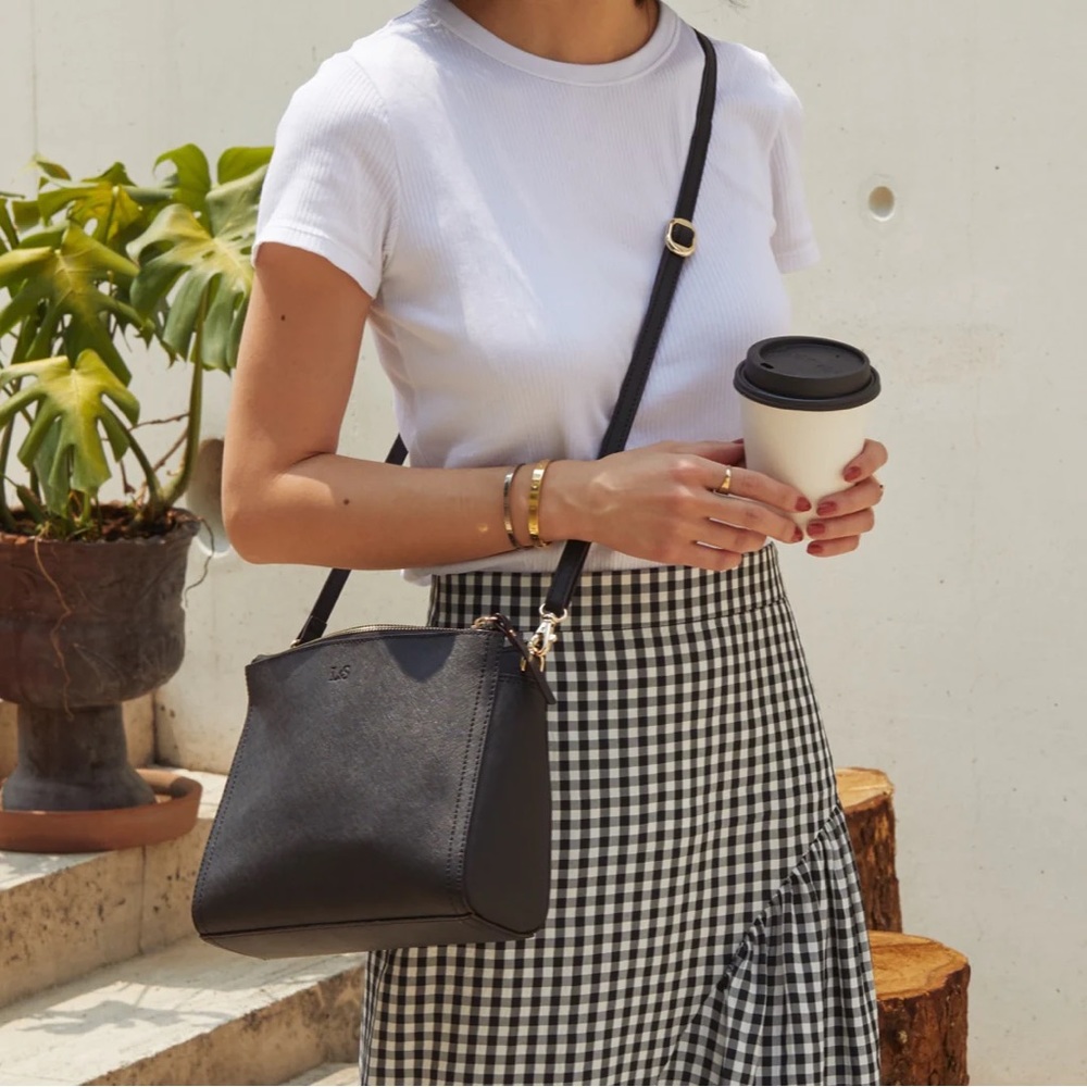 NWT Lo & Sons Pearl | Saffiano Leather | Black w/ Gold Hardware
